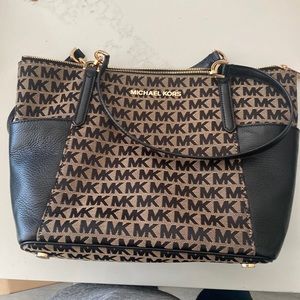 Michael Kors purse